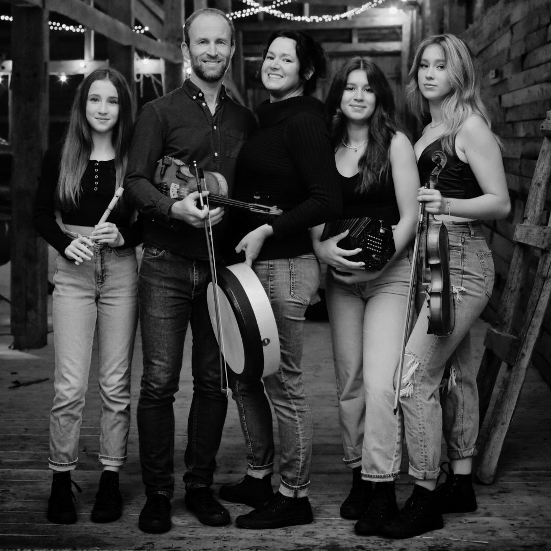 La famille LeBlanc + Veillée de danse traditionnelle câllée par Hélène Gaulin